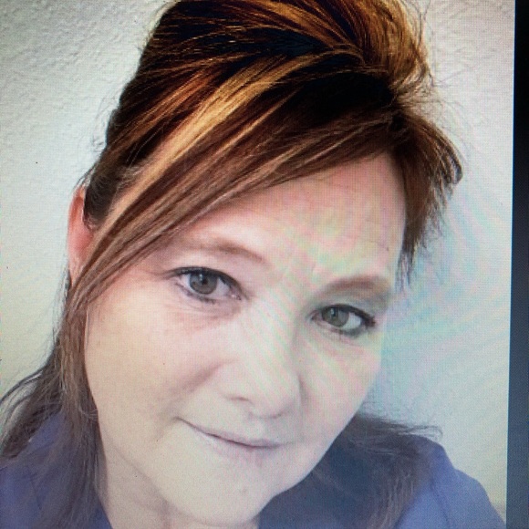 Meet your Posher, Renette - Picture 2 of 8